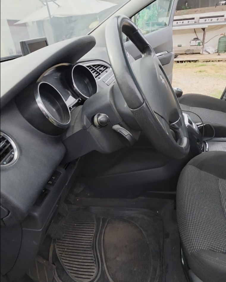 Peugeot 308, avant nettoyage