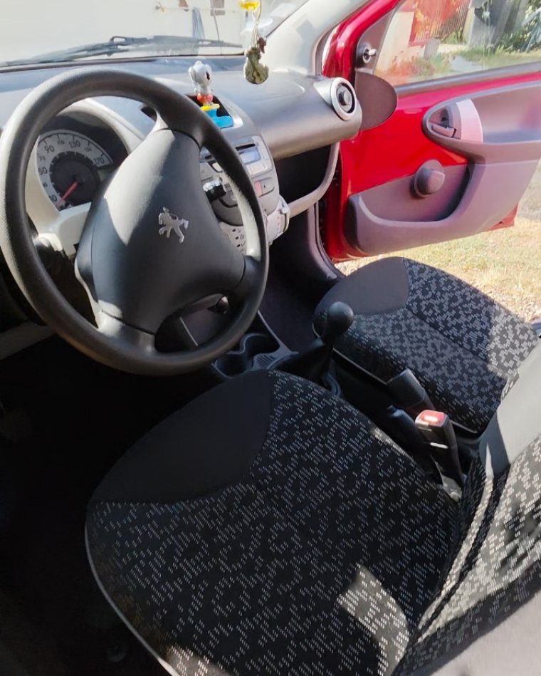 Peugeot 107, apr&egrave;s nettoyage